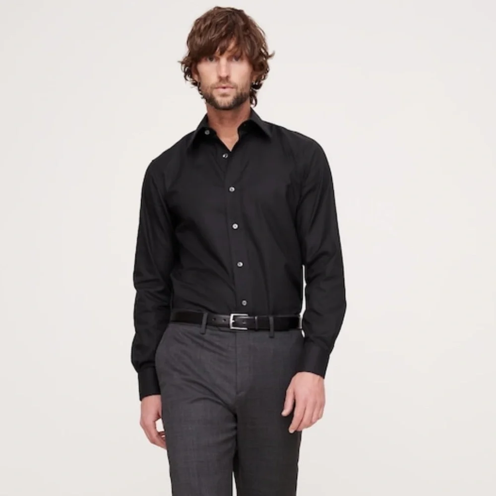 NWT Banana Republic Slim Wrinkle Resistant Dress Black Shirt Size Large.